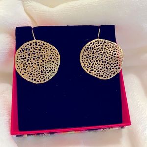 Round Gold-tone brass earrings